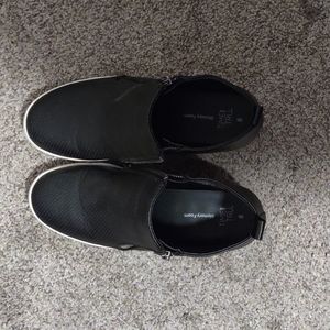 Black casual shoes time Tru